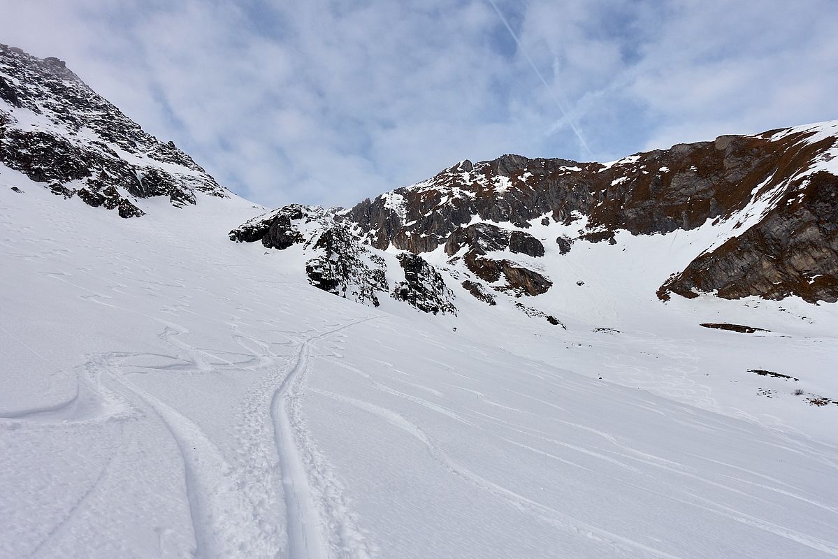 Schöne Pulverschneeauflage im Grinbergkar