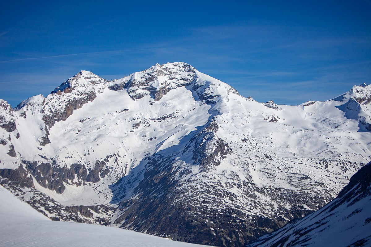 Blick übers Haupental zu Schrammacher und Olperer