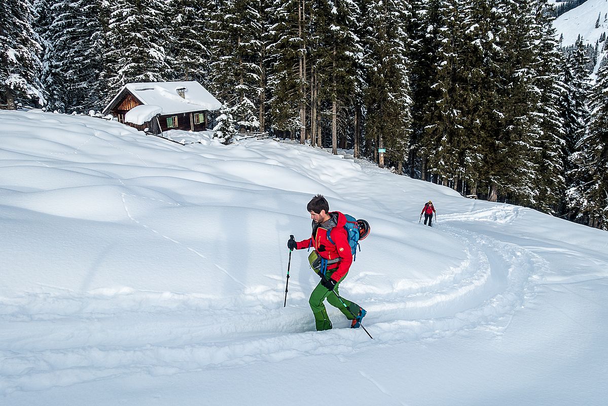 Idyllische Hochwinterlandschaft beim Aufstieg zum Mareitköpfl.