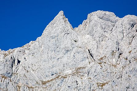 Westliche Hochgrubachspitze und Östliche Hochgrubachspitze im Wilden Kaiser von Süden