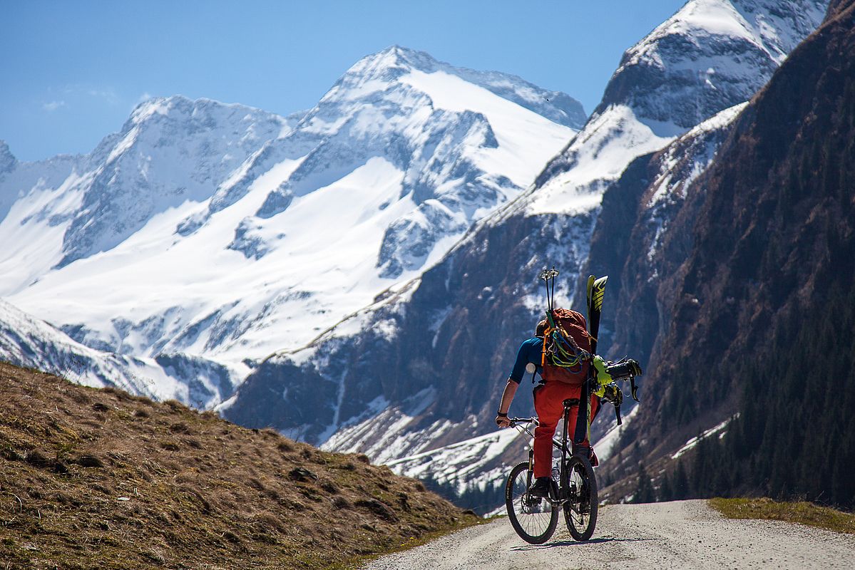 Der Zustieg durchs Hollersbachtal ist ohne Bike-Unterstützung eigentlich nicht zumutbar.