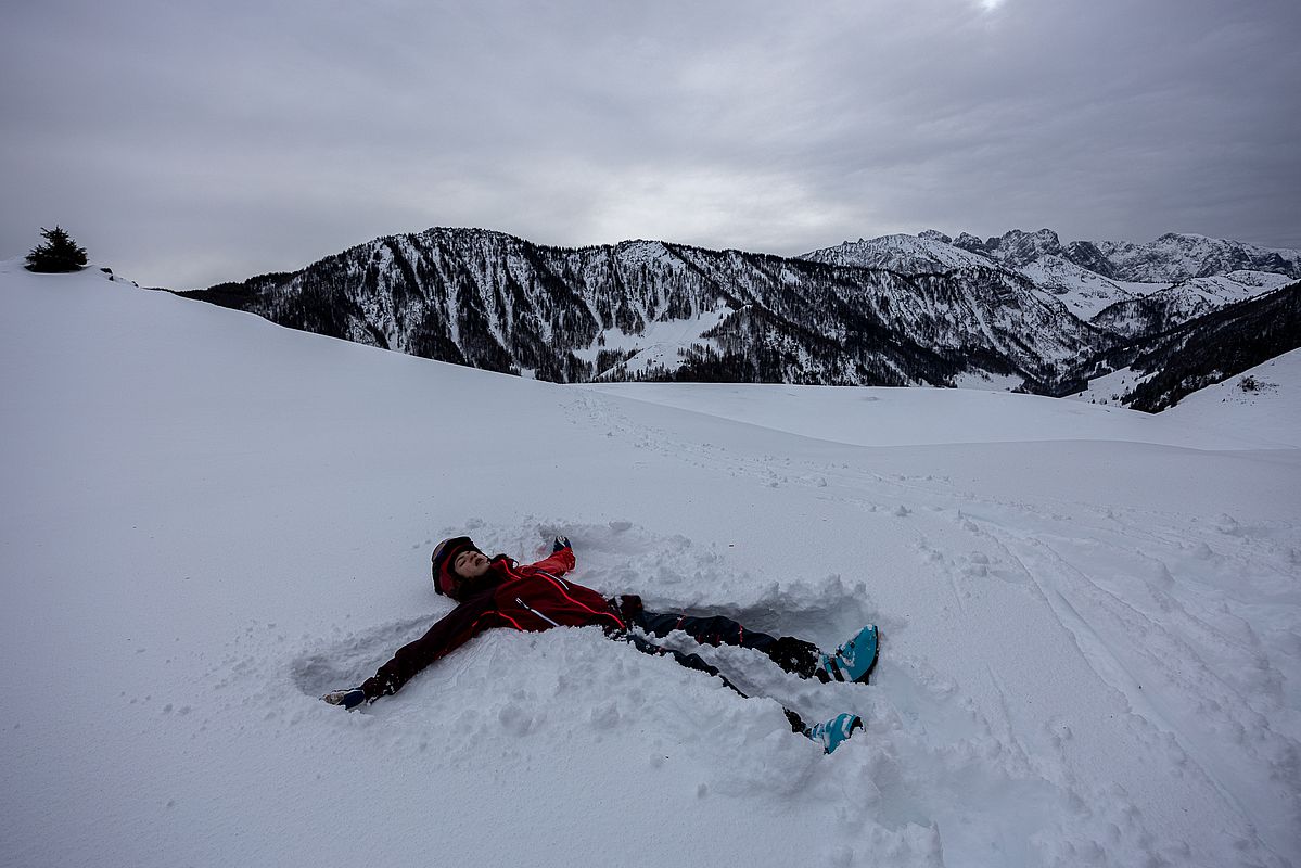 30-40 cm frisch abgelagerten Schnee am Gipfelplateau