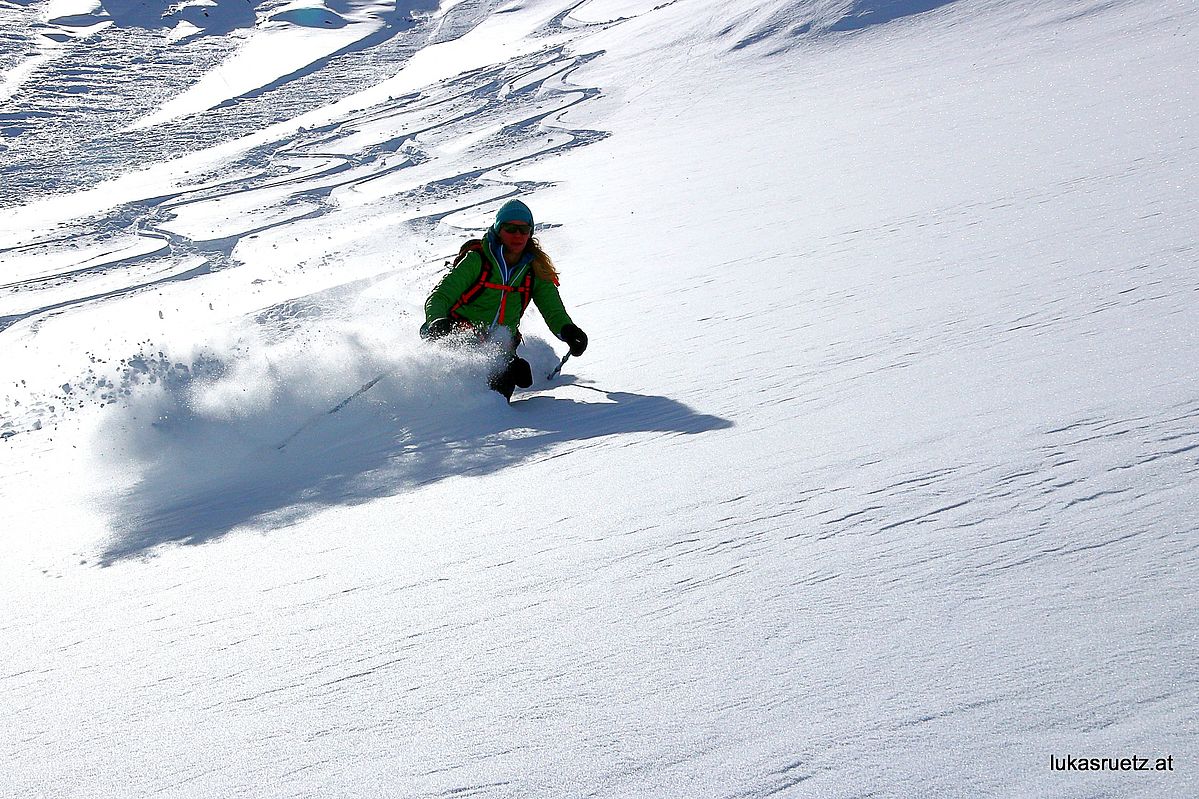 Danach gehts im Pulverschnee talwärts