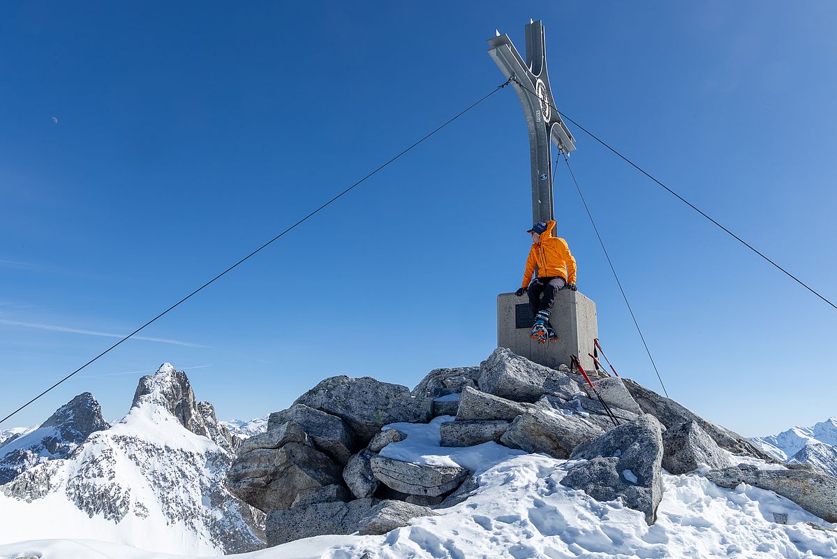 Im Hintergrund die Reichenspitze