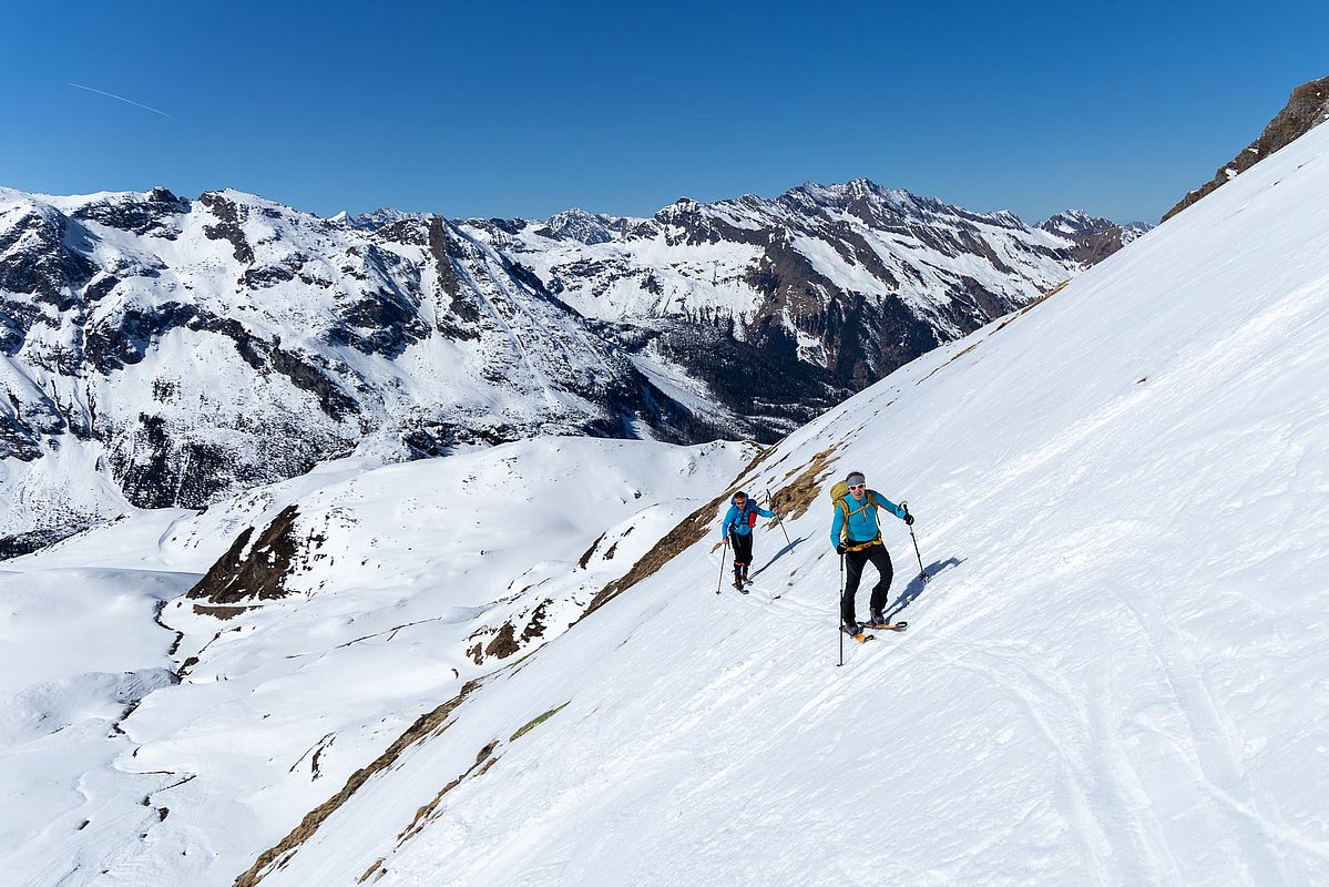 Firn bereits im Aufstieg an der steilsten Passage des Schwarzkarls