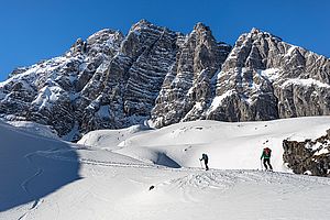 Super Skigelände mit prächtigem Ambiente