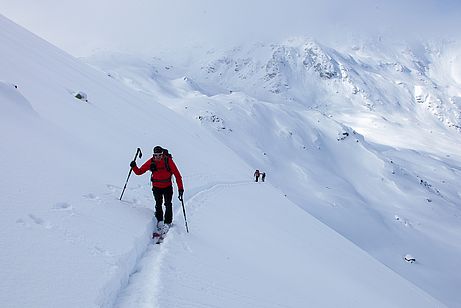 Am Ende des Nordhangs zum Nördlichen Schober ziehen sich die Entlastungsabstände ziemlich auseinander.