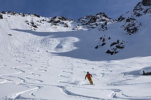 Traumhafter Pulverschnee in den Karen