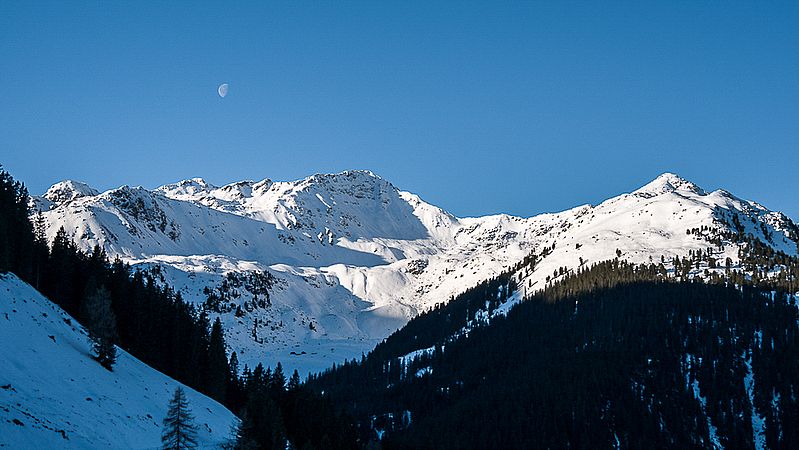 Blick zum Schafsiedel und zur Stanglhöhe