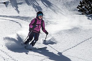 Der richtige Kopfschutz auf Skitour