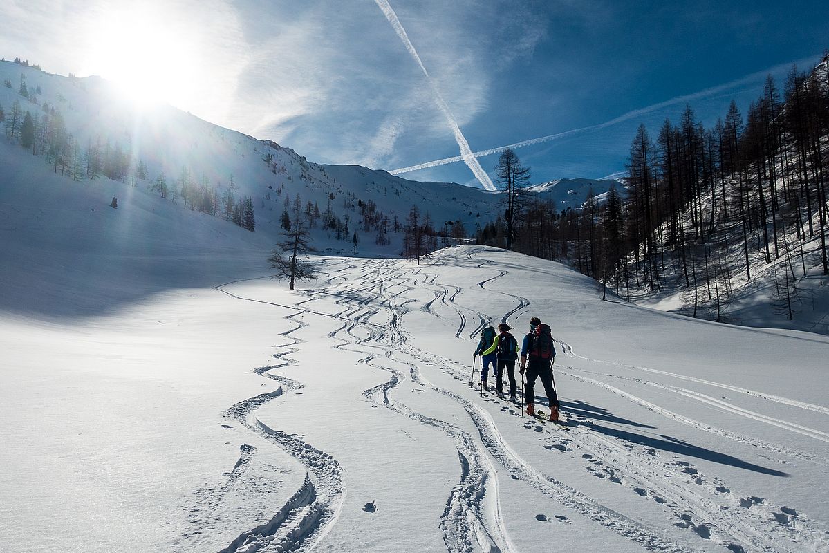 Perfekte Pulverschneebedingungen oberhalb der Schöntalalm