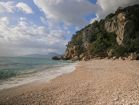 Cala Gonone heißt klettern am Meer