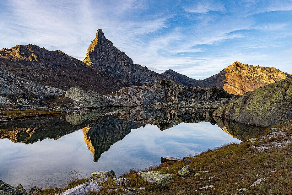 Mein erster Gipfel im Morgenlicht vom oberen Lac Blanchet