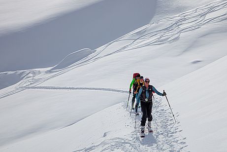 Super Schneebedingungen in Richtung Schneebergscharte