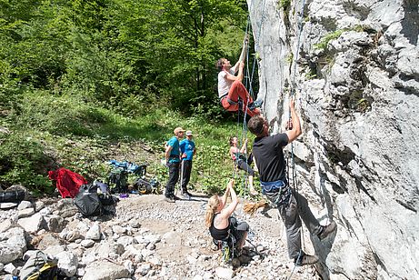 Prusiken am Übungsblock bei der Grieseneralm.