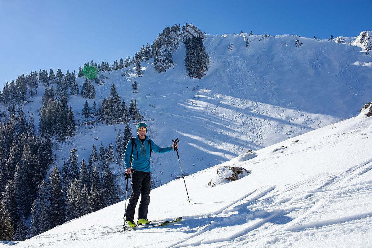 Aufstieg zum Tanzeck von der Krottentaler Alm - hinten die Raukopf Nordostflanke