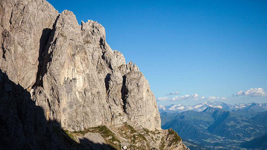 Die Westwand des Bauernpredigtstuhls im Abendlicht.