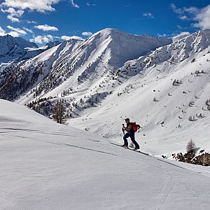 Aufstieg mit Blick auf die Presanella