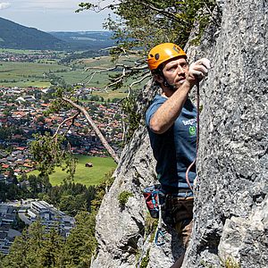 Klettern am Schaffelberg hoch über Oberammergau