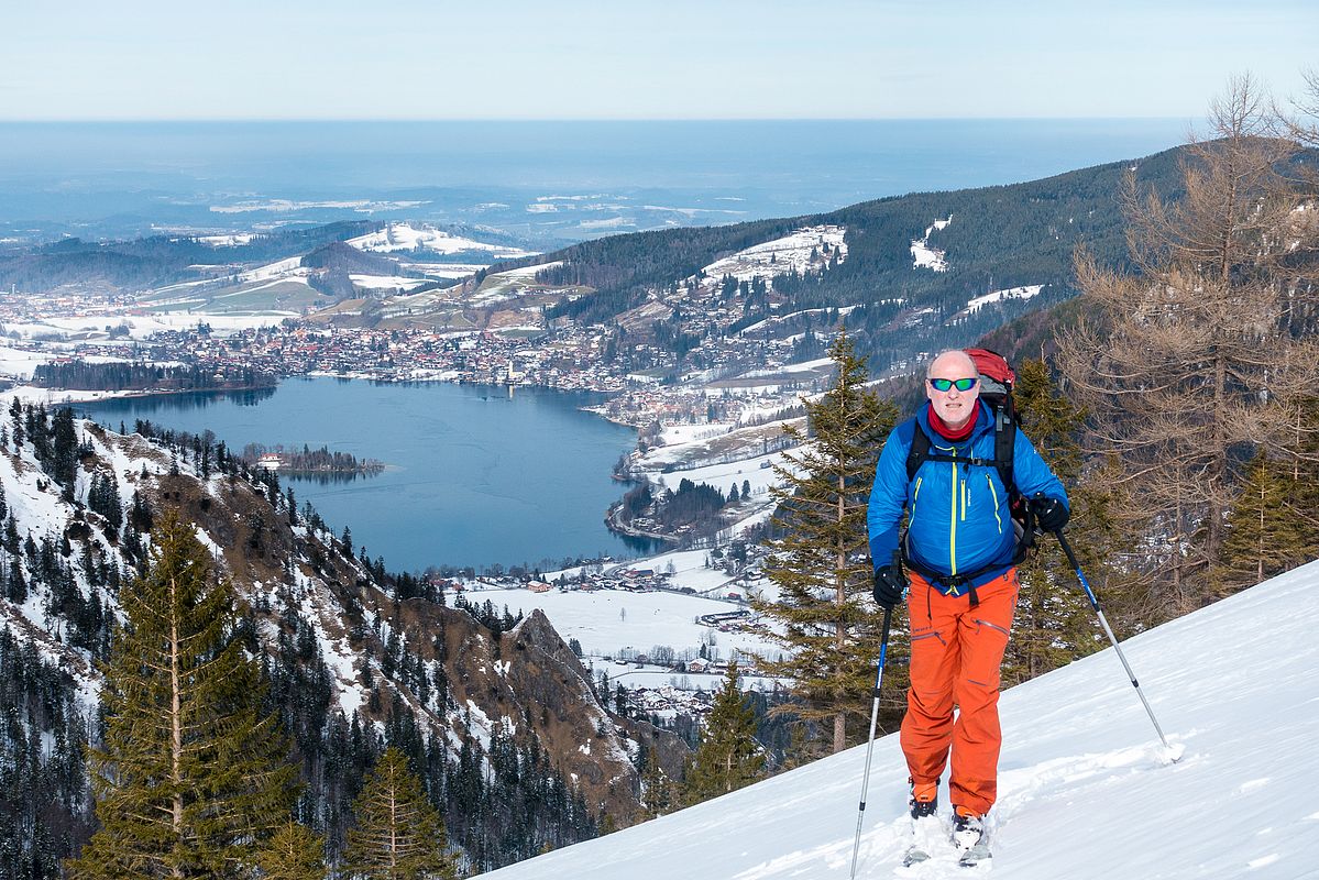 Aufstieg zur Brecherspitze mit grandiosem Tiefblick zum Schliersee.