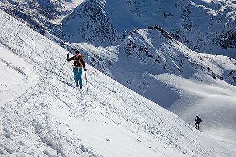 Steiler Gipfelhang zum Hinteren Kitzkogel