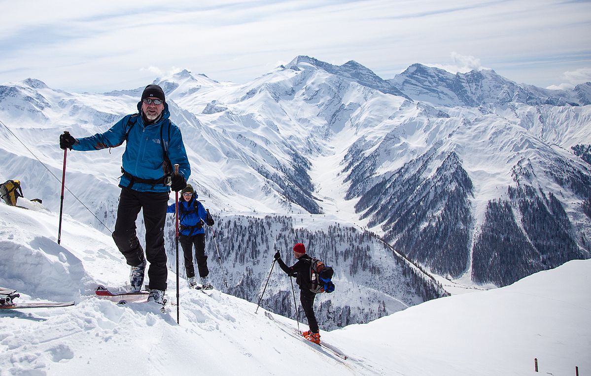 Schöner Ausblick vom Gipfel in die Zillertaler Alpen 