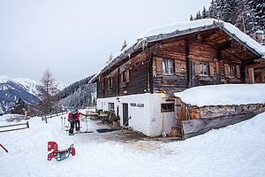 Peeralm - Skitourenstützpunkt im Naviser Tal in den Tuxer Alpen