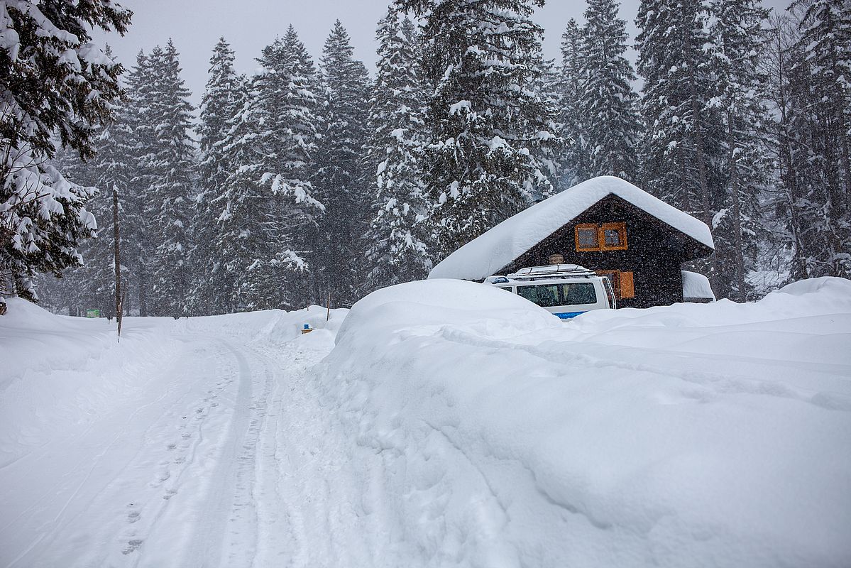 Die Straße zur Bergwachthütte war heute mit Ski gangbar