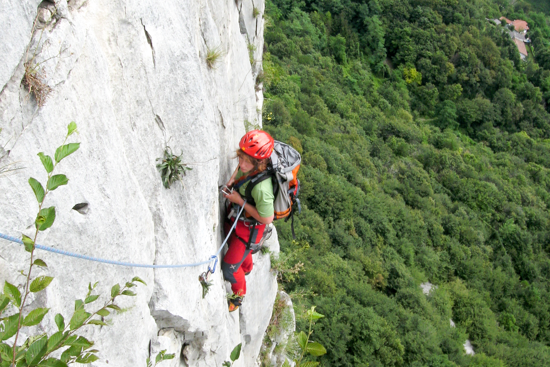 In der Via dell' Anniversario am Medale bei Lecco