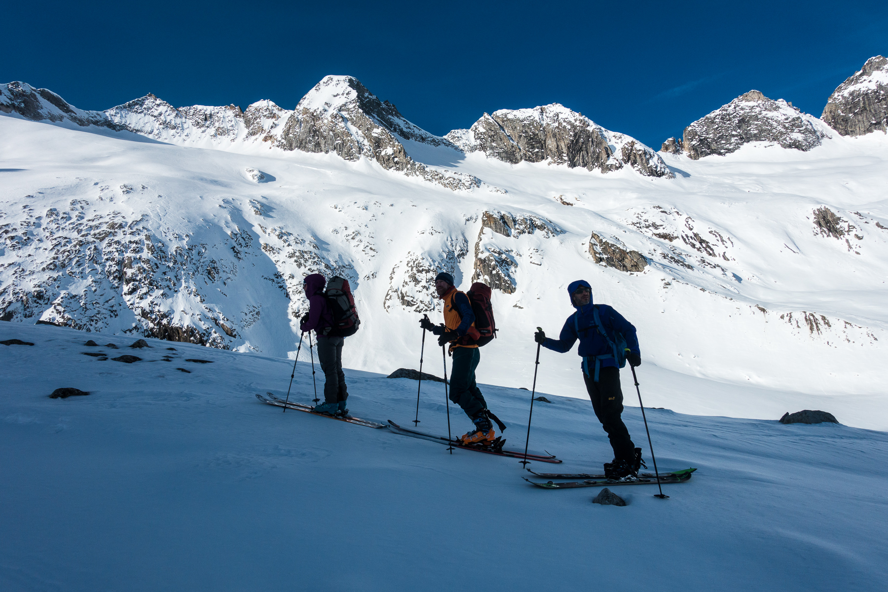 Morgendlicher Aufbruch in Richtung Rainbachspitze.