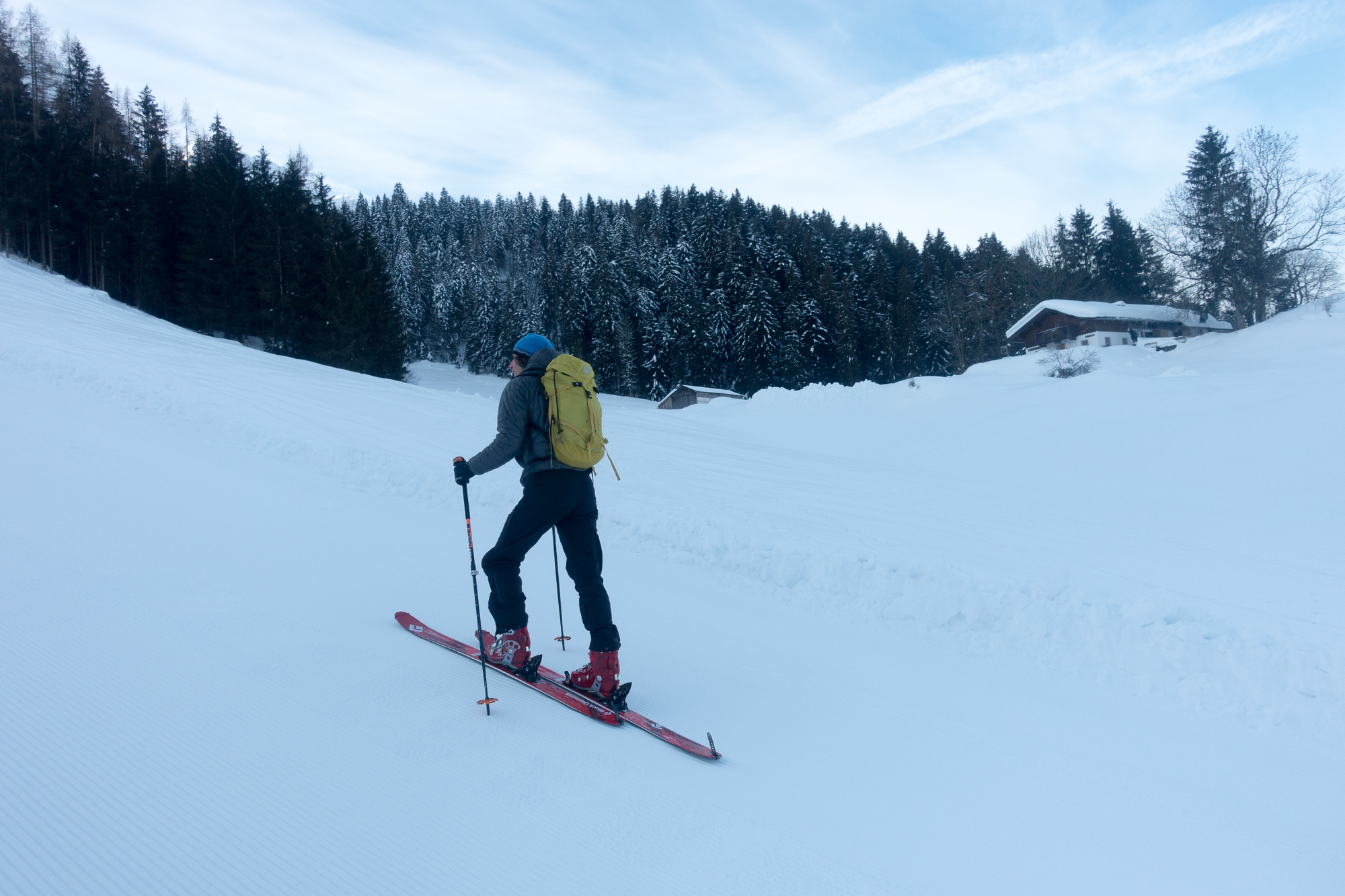 Anfangs gehts über die Piste zur Aschinger Alm. 