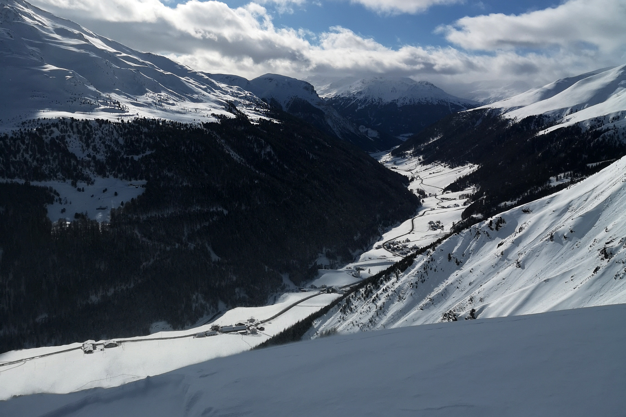 Blick über das Langtauferertal hinaus