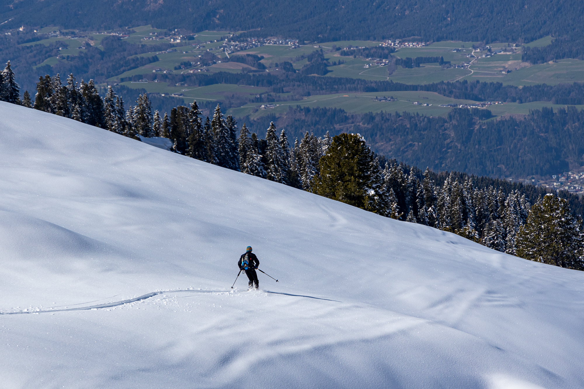 Tiefblick auf den Frühling im Inntal