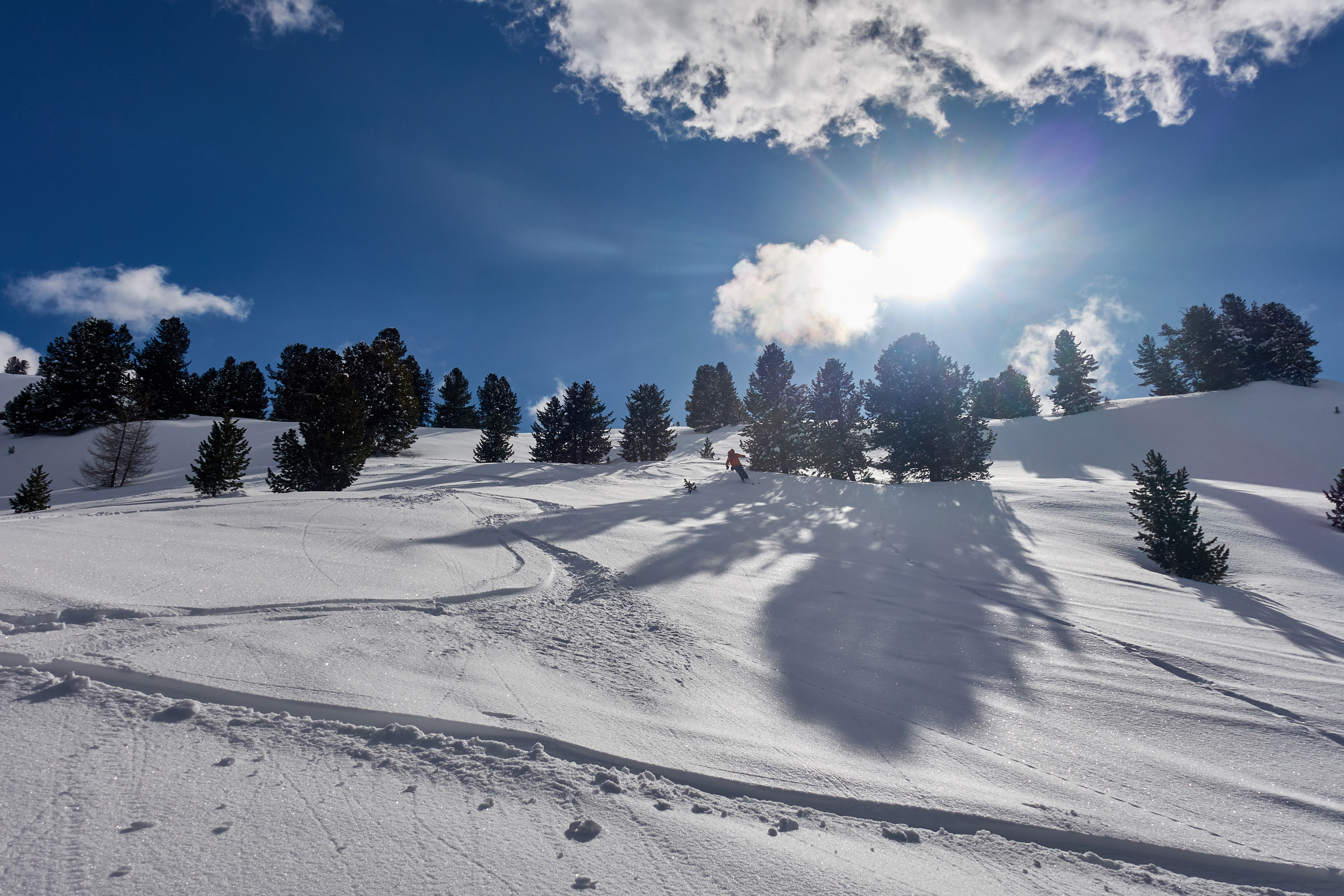 Schöner Pulverschnee im unteren Teil der Abfahrt