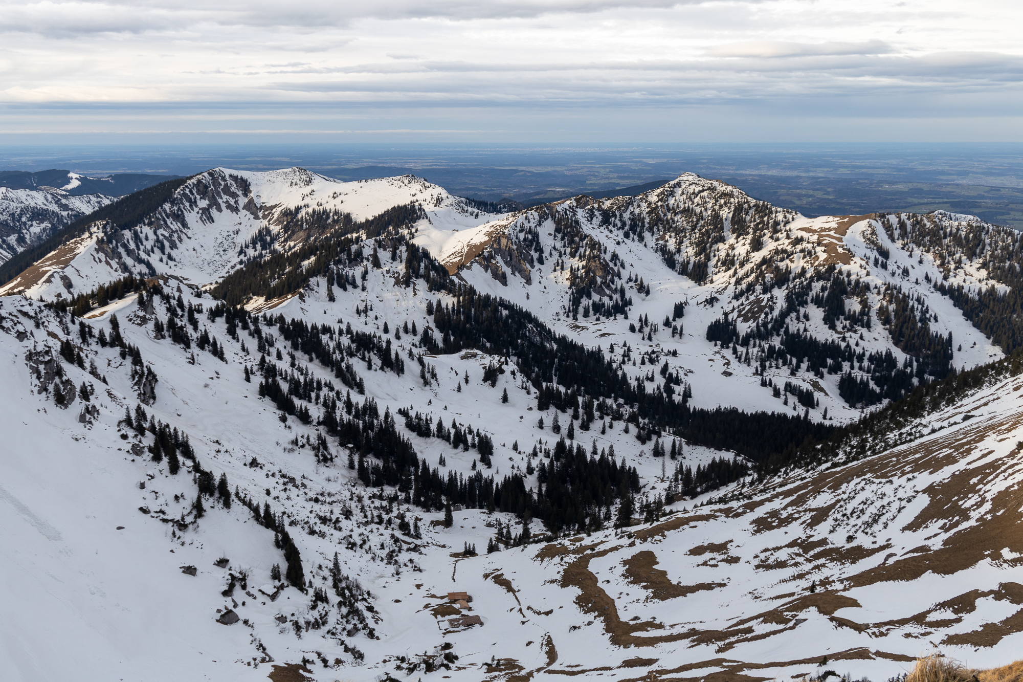 Blick vom Gipfel der Rotwand ins Kleintiefental, ins Krottental und zur Aiplspitze